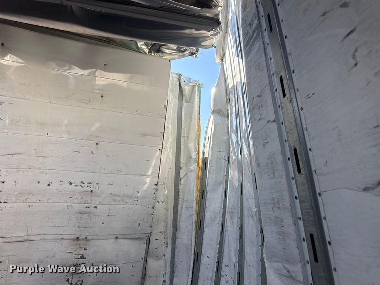 image for item DO8494 2017 Utility VS2DX dry van trailer