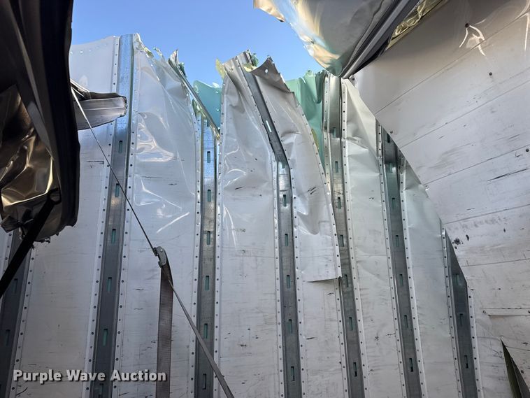 image for item DO8494 2017 Utility VS2DX dry van trailer