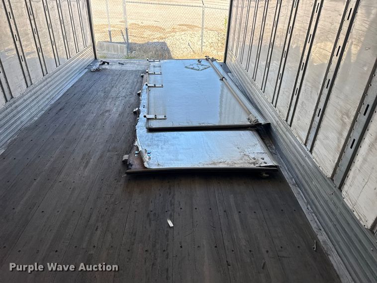 image for item DO8494 2017 Utility VS2DX dry van trailer
