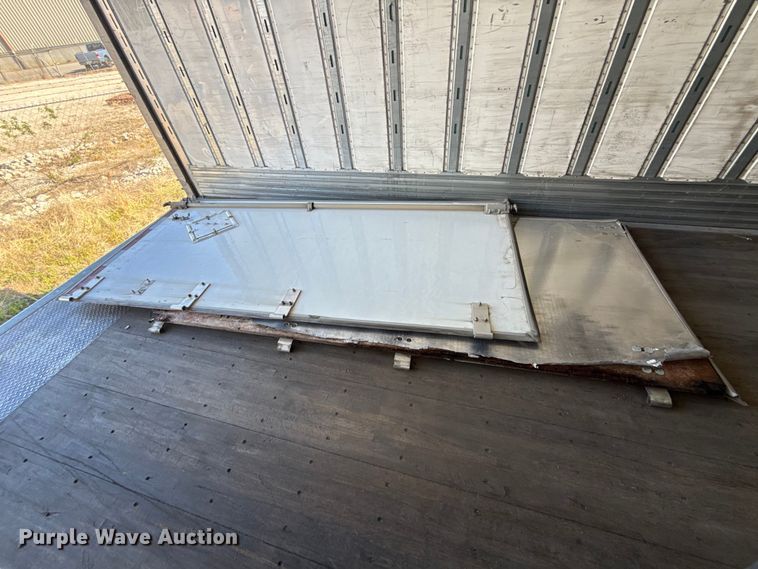 image for item DO8494 2017 Utility VS2DX dry van trailer