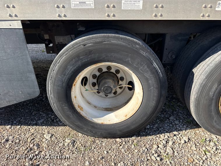 image for item DO8494 2017 Utility VS2DX dry van trailer