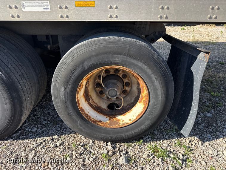 image for item DO8494 2017 Utility VS2DX dry van trailer