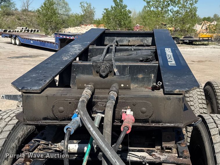image for item DO8495 2001 Trail King TK110HDG-533 lowboy equipment trailer
