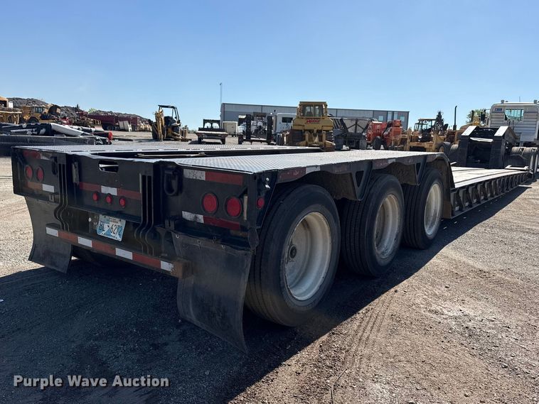 image for item DO8495 2001 Trail King TK110HDG-533 lowboy equipment trailer