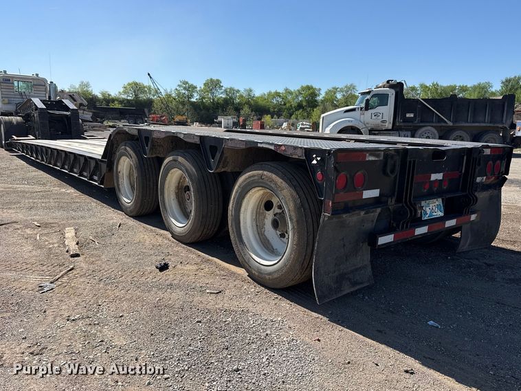 image for item DO8495 2001 Trail King TK110HDG-533 lowboy equipment trailer