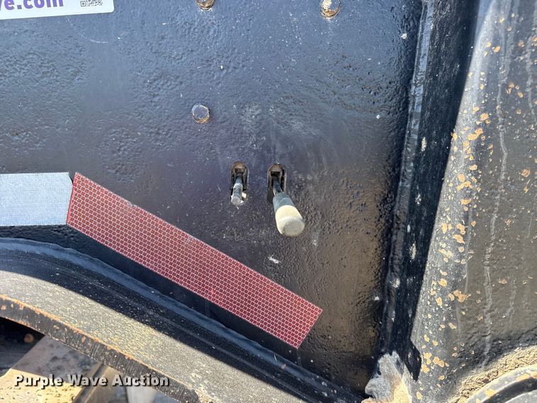 image for item DO8495 2001 Trail King TK110HDG-533 lowboy equipment trailer