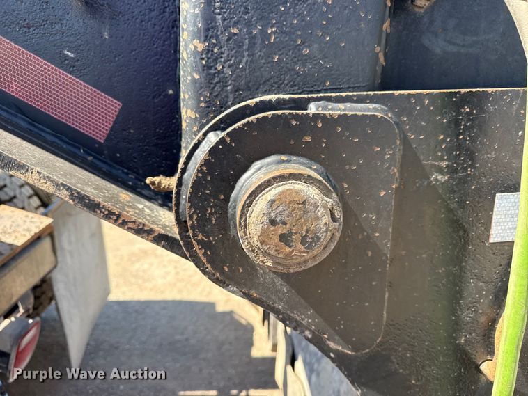 image for item DO8495 2001 Trail King TK110HDG-533 lowboy equipment trailer