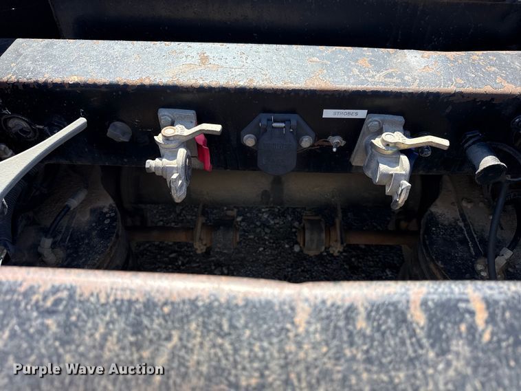 image for item DO8495 2001 Trail King TK110HDG-533 lowboy equipment trailer