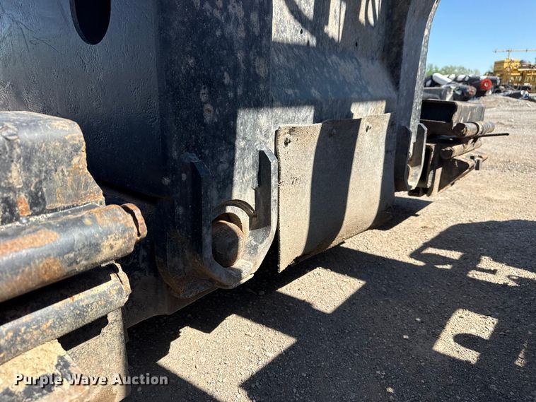 image for item DO8495 2001 Trail King TK110HDG-533 lowboy equipment trailer