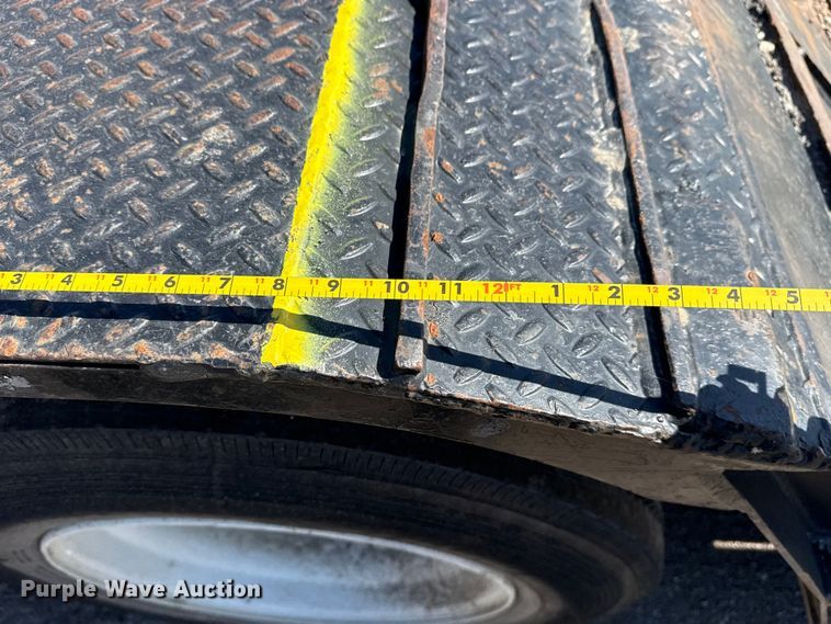 image for item DO8495 2001 Trail King TK110HDG-533 lowboy equipment trailer