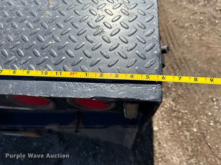 image for item DO8495 2001 Trail King TK110HDG-533 lowboy equipment trailer