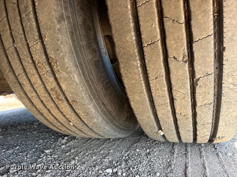 image for item DO8495 2001 Trail King TK110HDG-533 lowboy equipment trailer