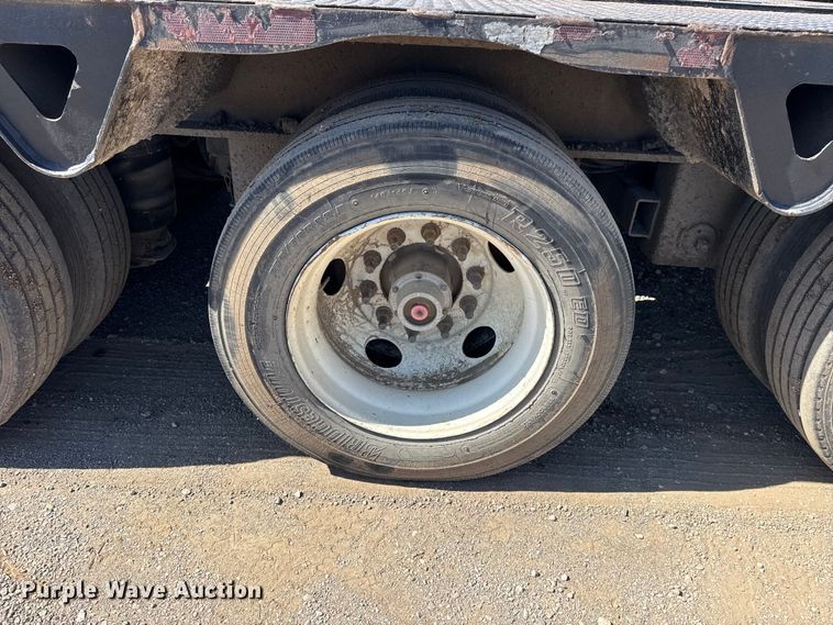 image for item DO8495 2001 Trail King TK110HDG-533 lowboy equipment trailer