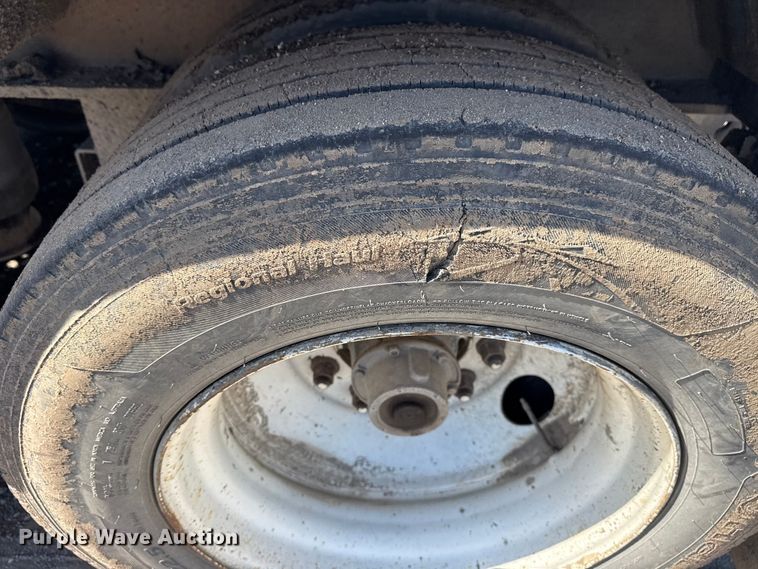 image for item DO8495 2001 Trail King TK110HDG-533 lowboy equipment trailer