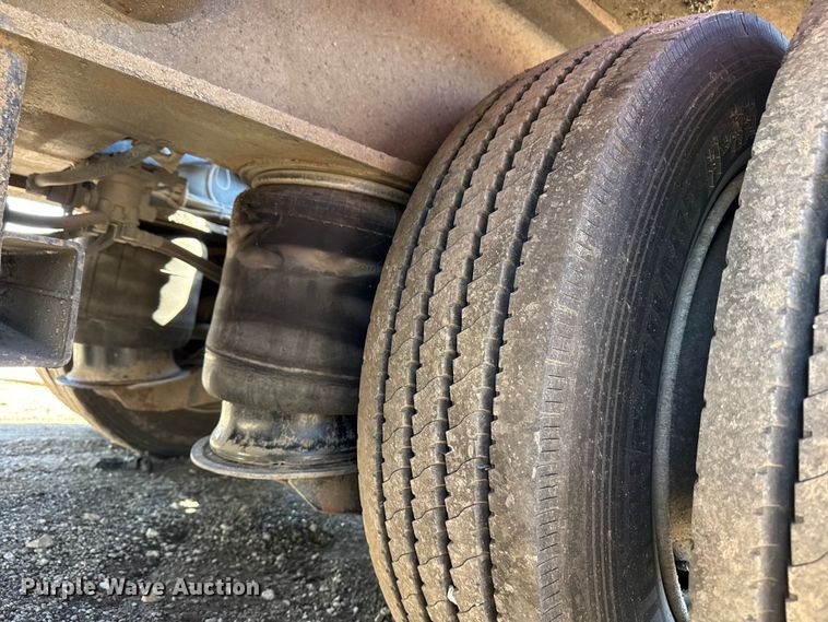 image for item DO8495 2001 Trail King TK110HDG-533 lowboy equipment trailer