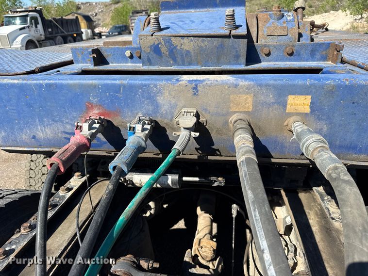 image for item DO8496 2008 Ledwell drop deck equipment trailer