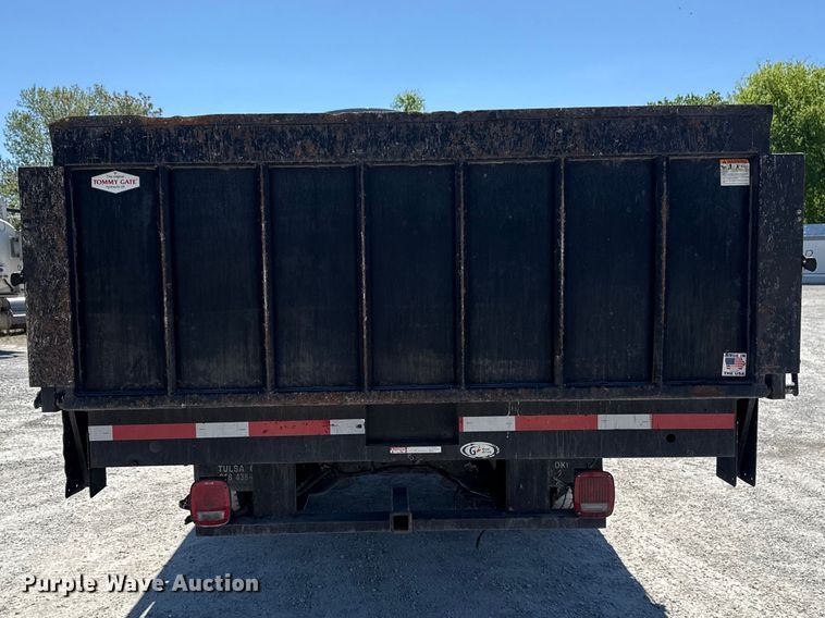 image for item DO8497 2012 Peterbilt 337 flatbed truck