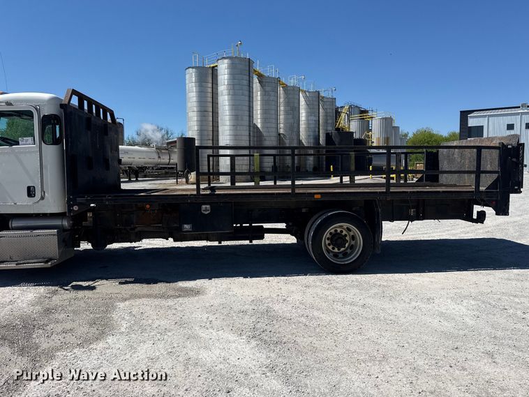 image for item DO8497 2012 Peterbilt 337 flatbed truck