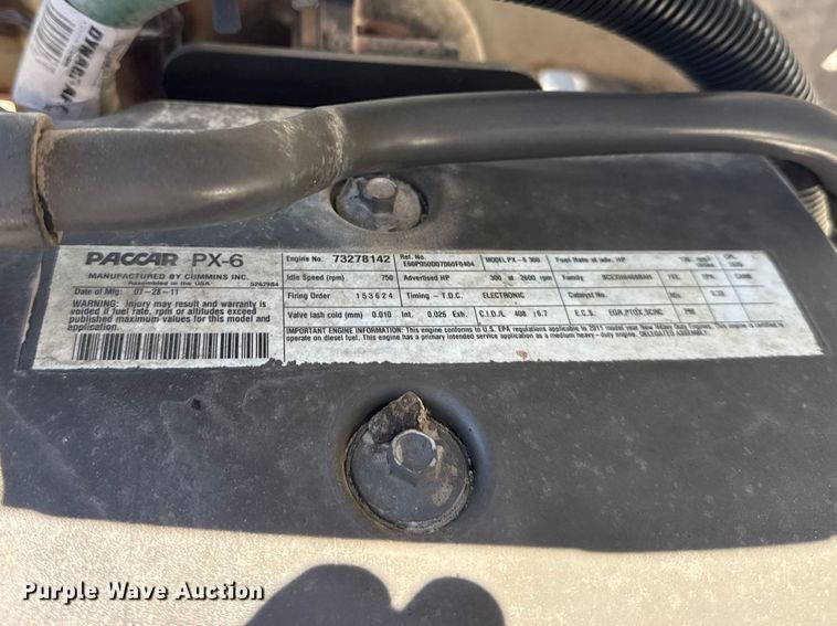 image for item DO8497 2012 Peterbilt 337 flatbed truck