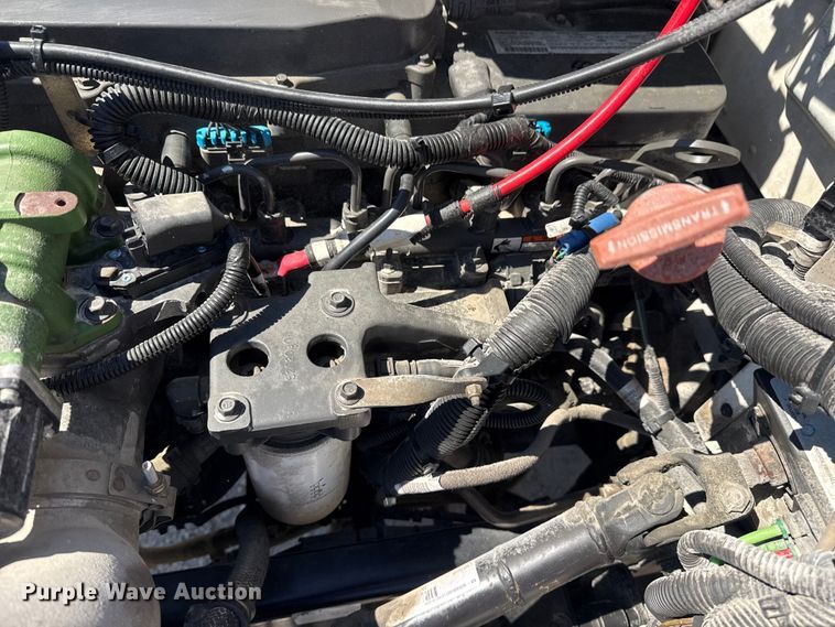 image for item DO8497 2012 Peterbilt 337 flatbed truck