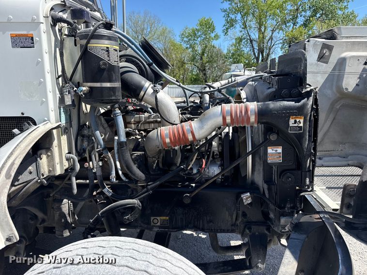 image for item DO8497 2012 Peterbilt 337 flatbed truck