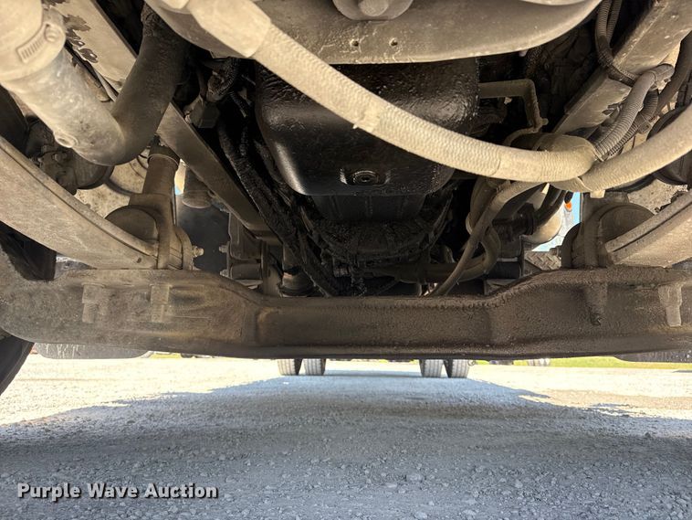 image for item DO8497 2012 Peterbilt 337 flatbed truck