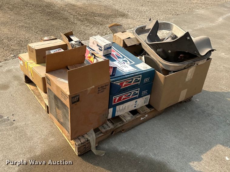 image for item DQ7758 Truck parts