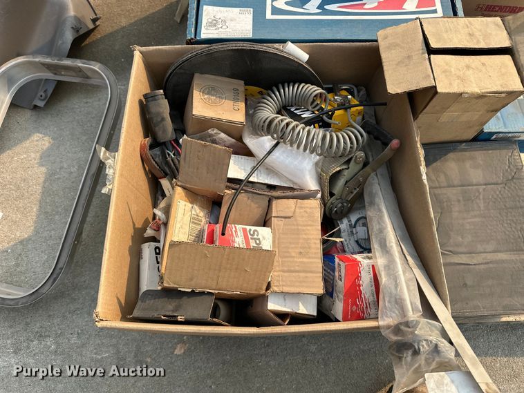 image for item DQ7758 Truck parts