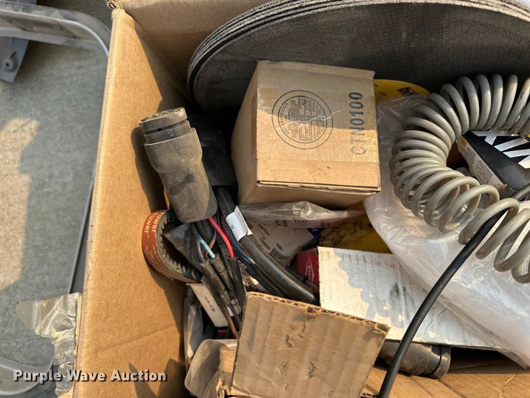 image for item DQ7758 Truck parts