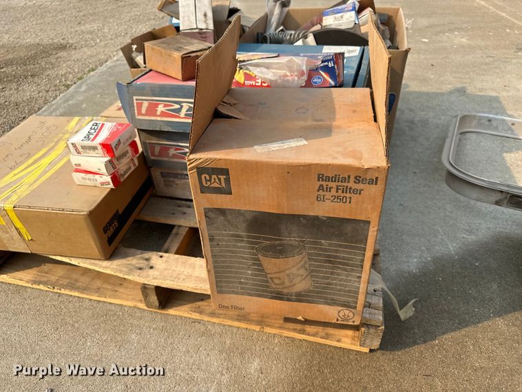 image for item DQ7758 Truck parts