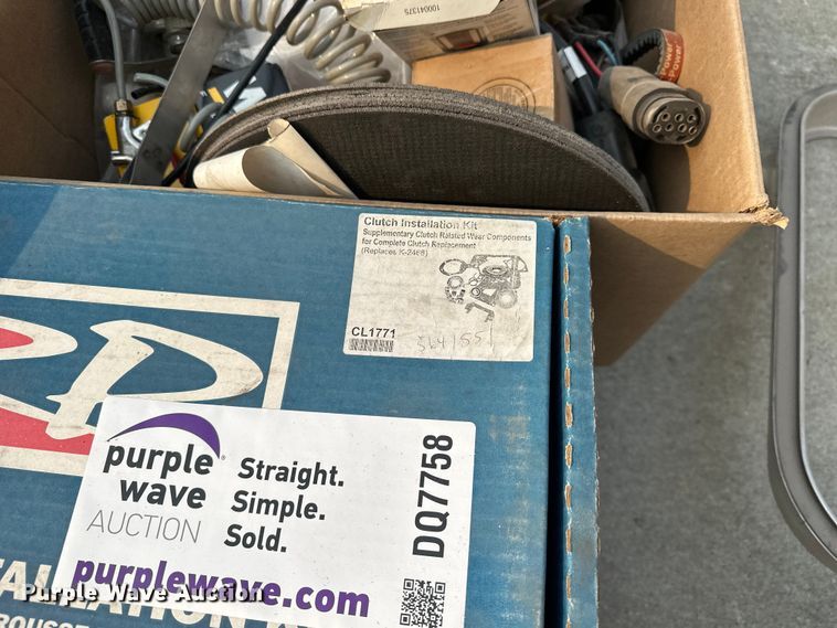 image for item DQ7758 Truck parts