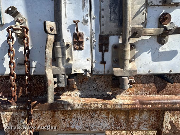 image for item DR1075 1984 Timpte dry van trailer