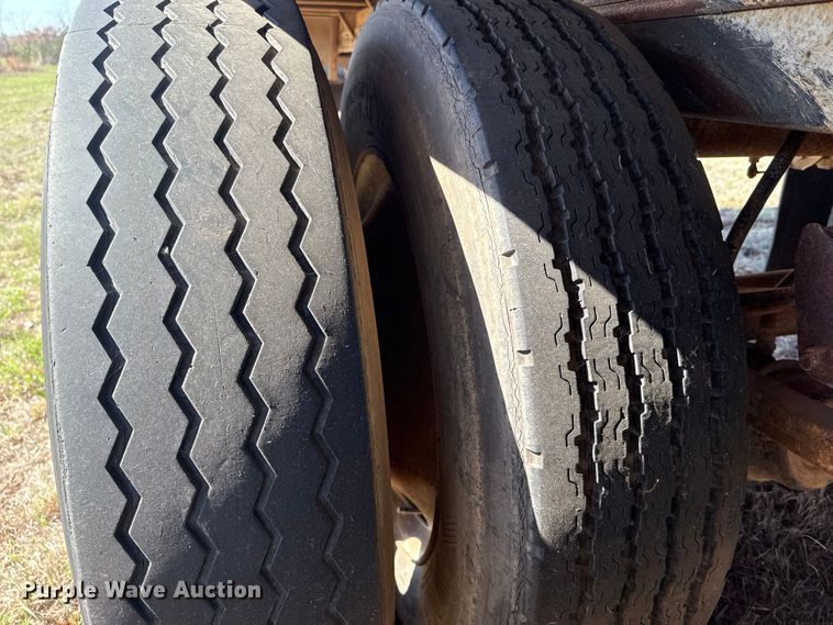 image for item DR1075 1984 Timpte dry van trailer