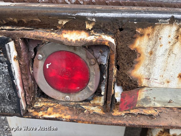 image for item DT0050 2007 Wabash National DVCVHPC dry van trailer