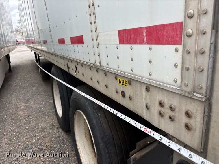 image for item DT0051 2013 Wabash National dry van trailer