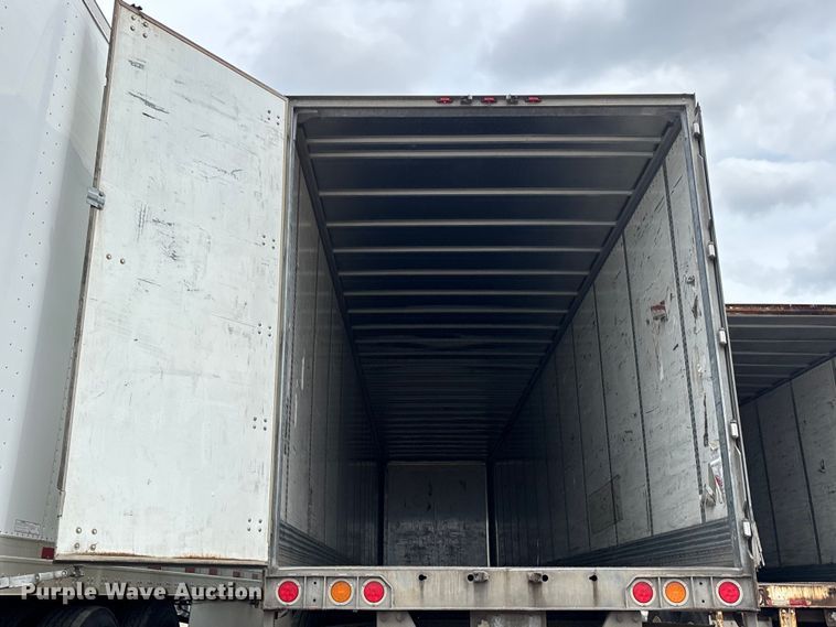 image for item DT0051 2013 Wabash National dry van trailer