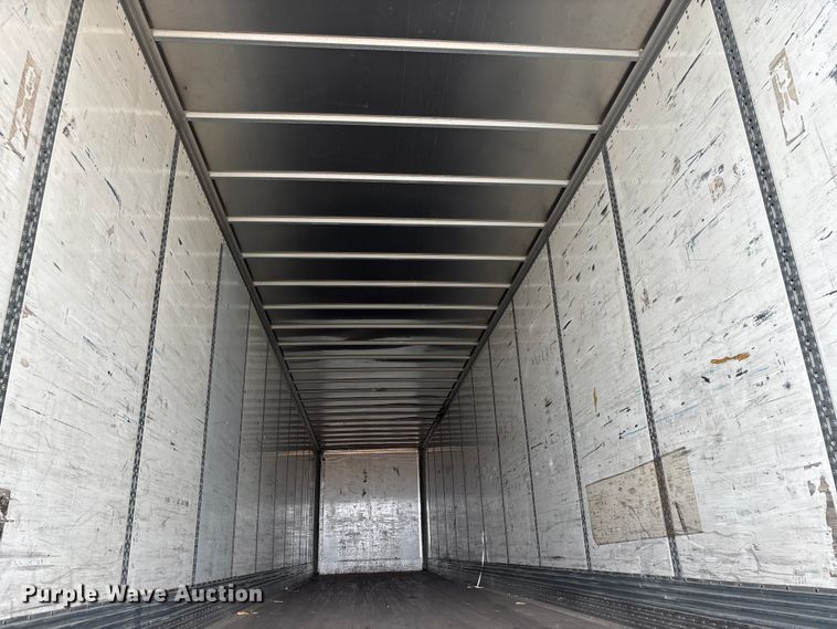 image for item DT0051 2013 Wabash National dry van trailer