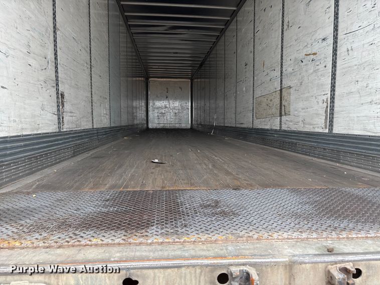 image for item DT0051 2013 Wabash National dry van trailer