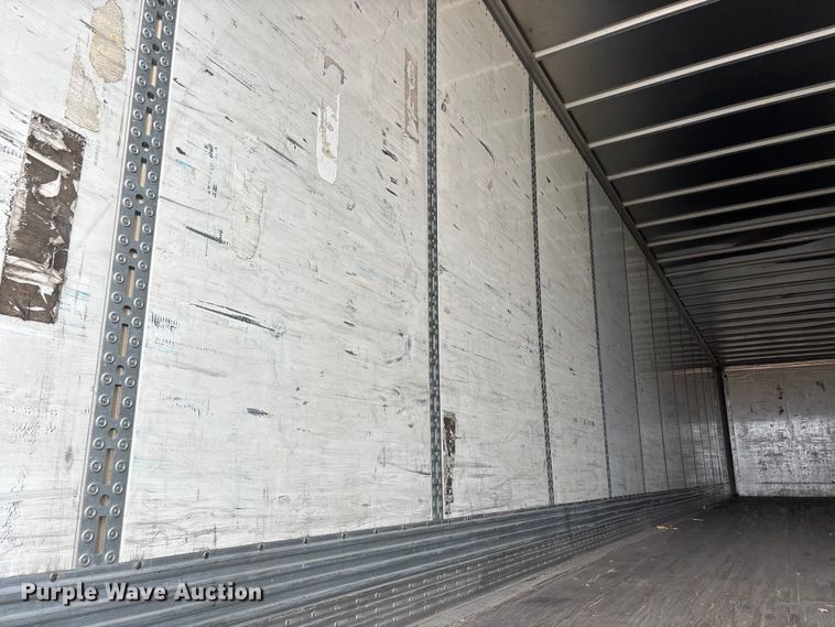 image for item DT0051 2013 Wabash National dry van trailer