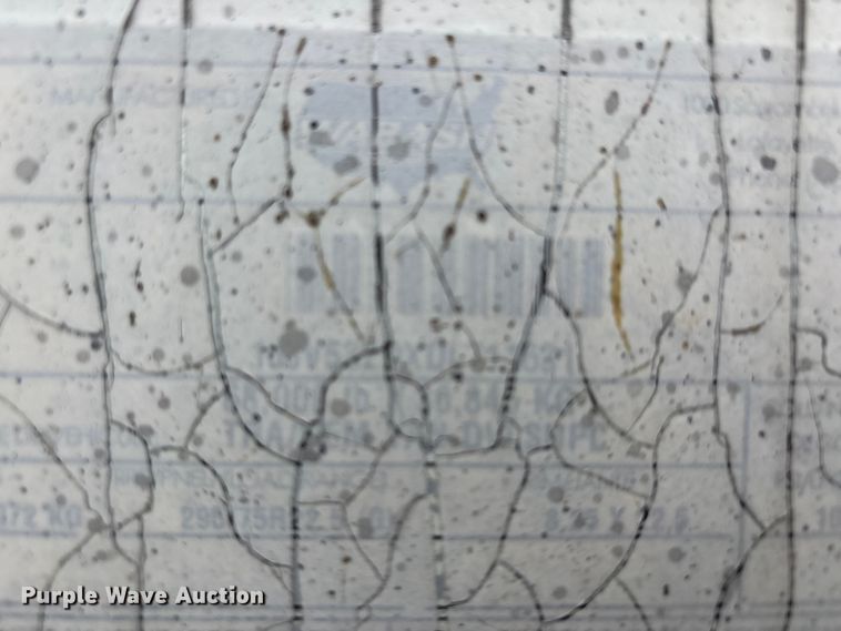 image for item DT0051 2013 Wabash National dry van trailer