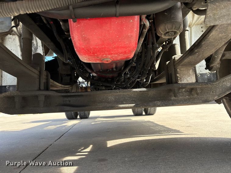 image for item DT0108 2017 Freightliner M2 semi truck