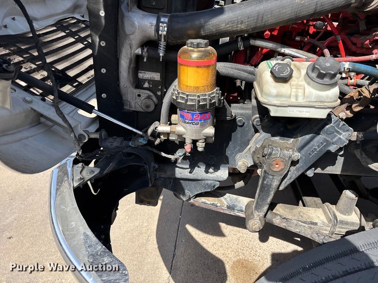 image for item DT0109 2017 Freightliner M2 semi truck