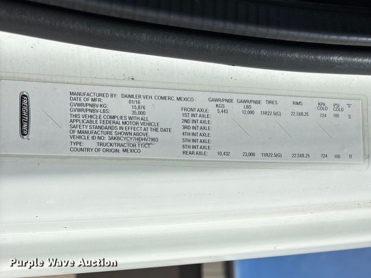 image for item DT0109 2017 Freightliner M2 semi truck