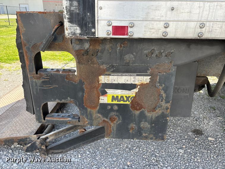 image for item DT0120 2012 International 7500 box truck