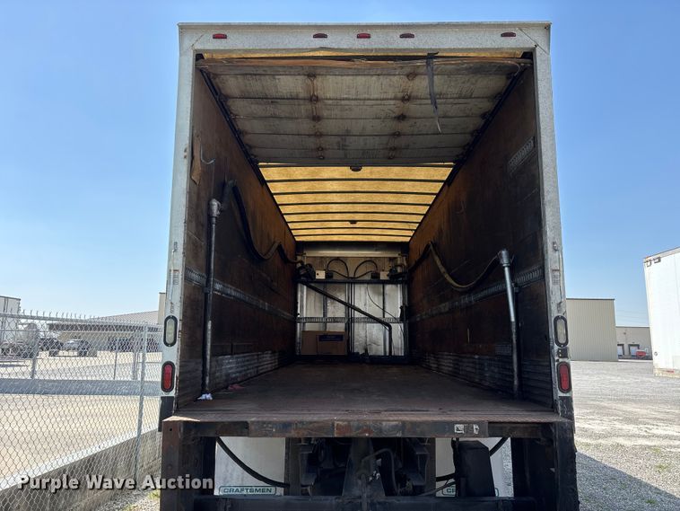 image for item DT0120 2012 International 7500 box truck