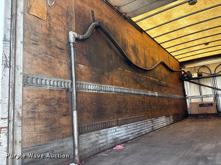 image for item DT0120 2012 International 7500 box truck