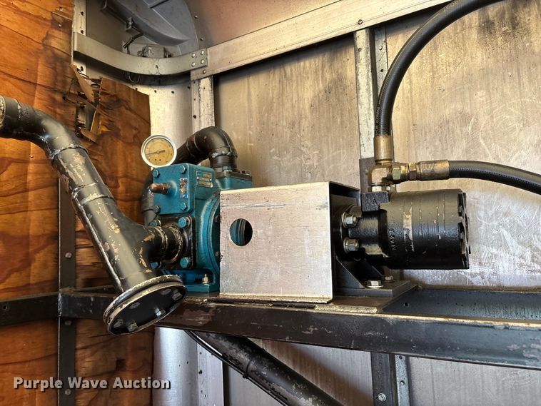 image for item DT0120 2012 International 7500 box truck