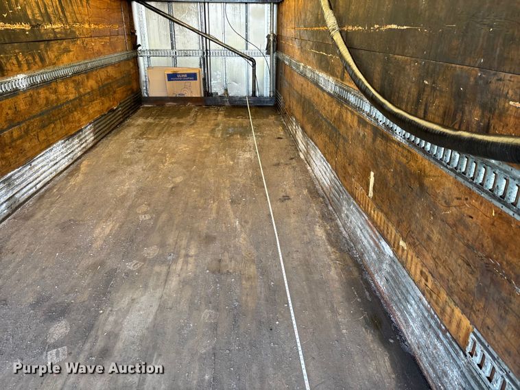 image for item DT0120 2012 International 7500 box truck