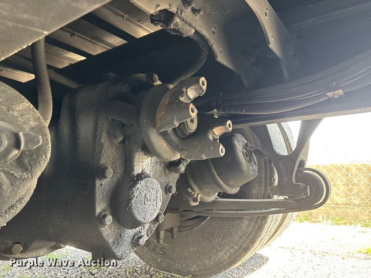 image for item DT0120 2012 International 7500 box truck