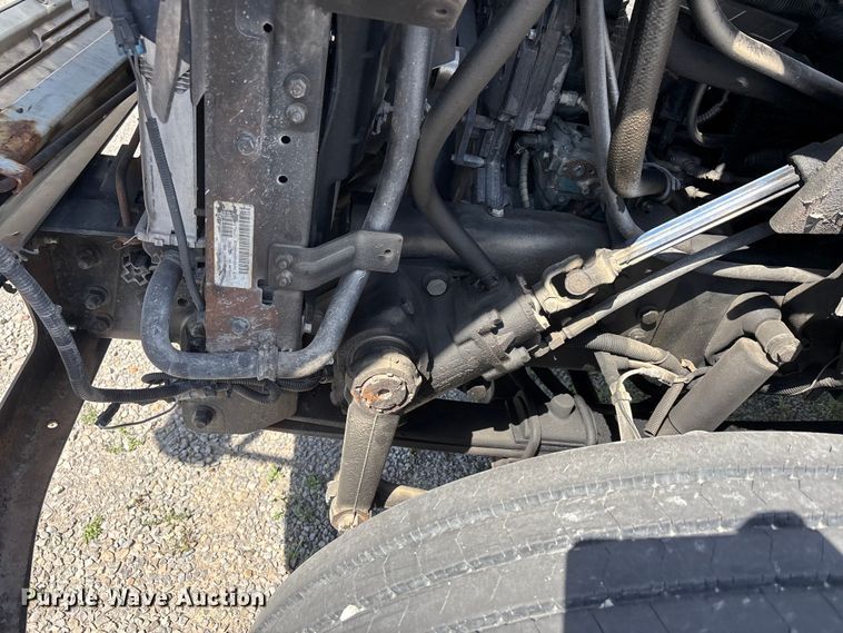 image for item DT0120 2012 International 7500 box truck